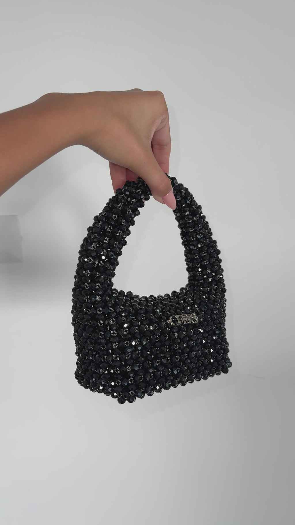 N°8 BLACK